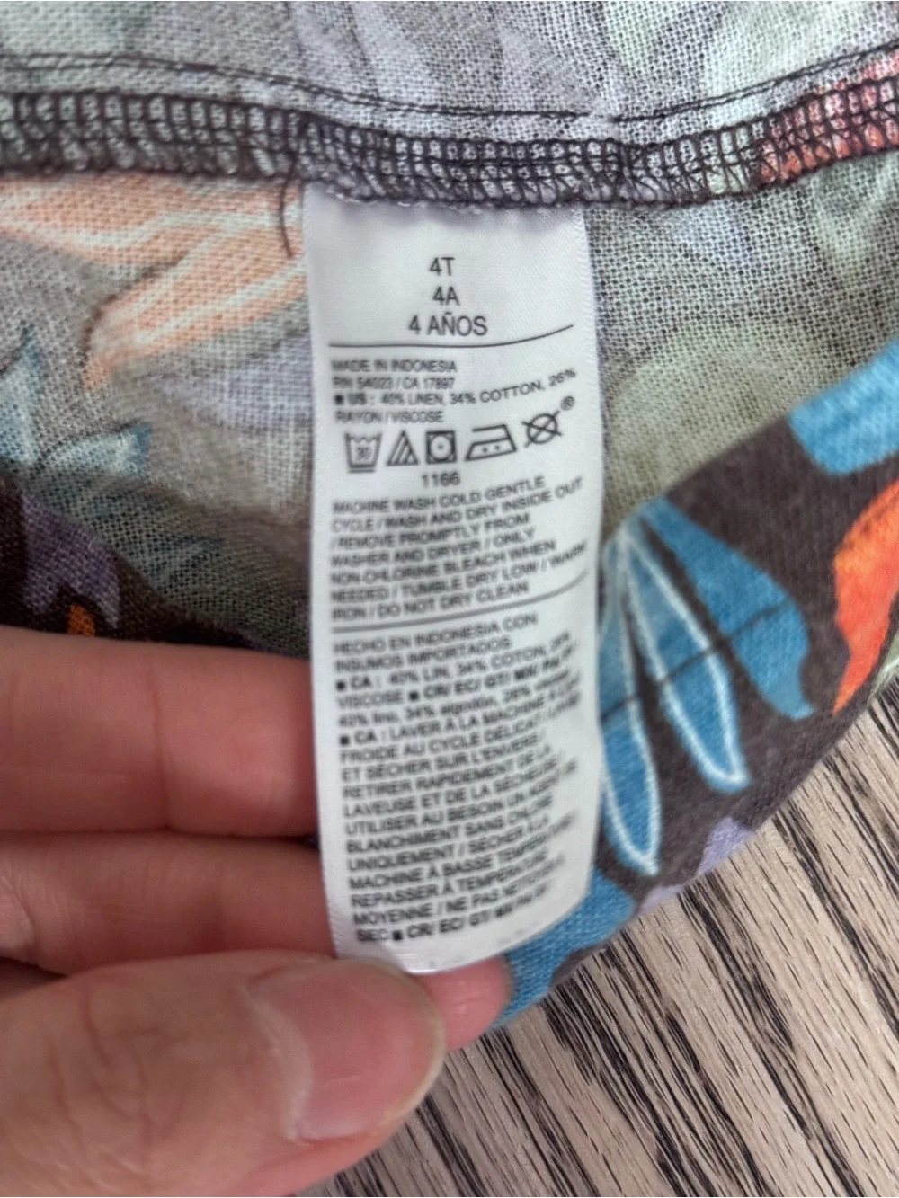 Old Navy Boy Set of 2 Button-Down Kids Shirt Size 4T